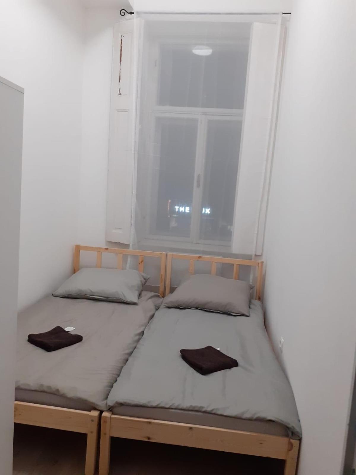 Fantomas*** City Center Apartments No2 3Bedroom + Living Room ソンバトヘイ エクステリア 写真